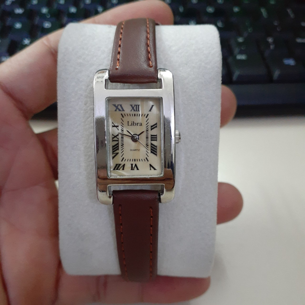 Đồng hồ si nhật nữ dây da Libra form tank second hand