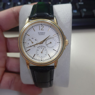 Đồng hồ nam nữ Casio 6 kim dây da second hand si Nhật