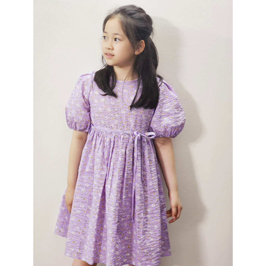 V2353 Đầm BG hoa 2 màu hồng tím (12-30kg)