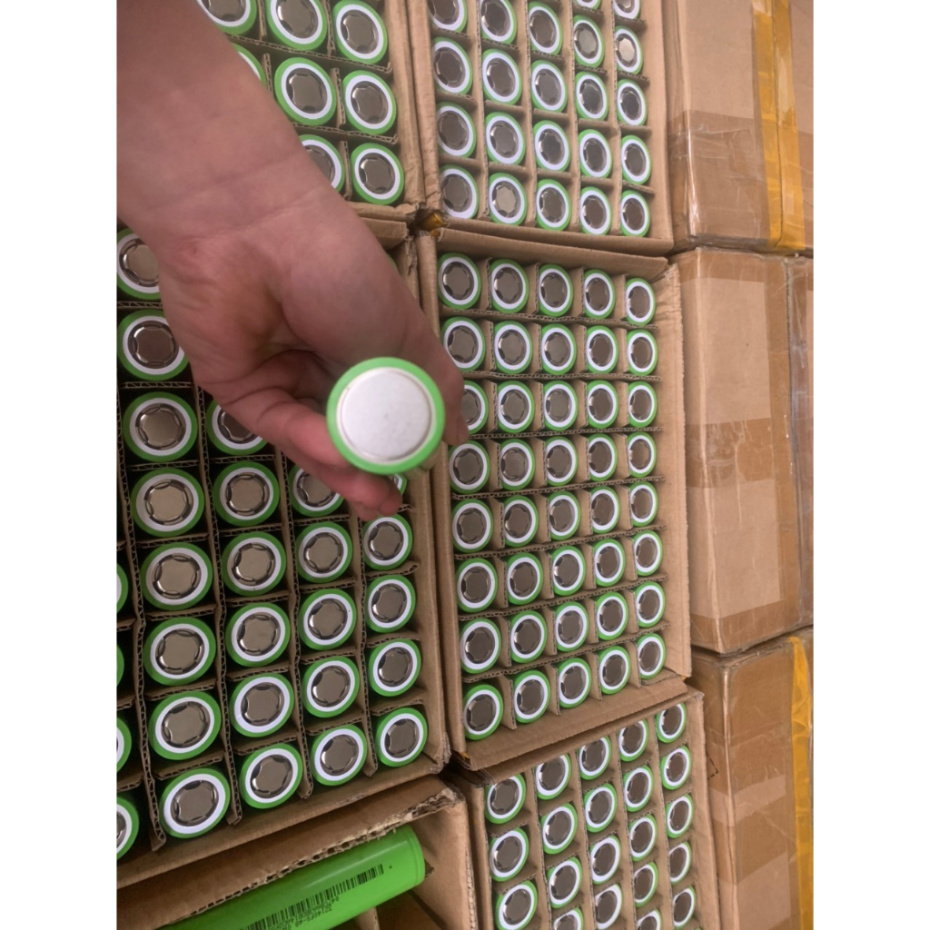 Pin lithium 32140 dung lượng 15Ah, nội trở dưới 2,2 miliom, pin vỏ sắt có sạc lại, tặng kèm khung nhựa