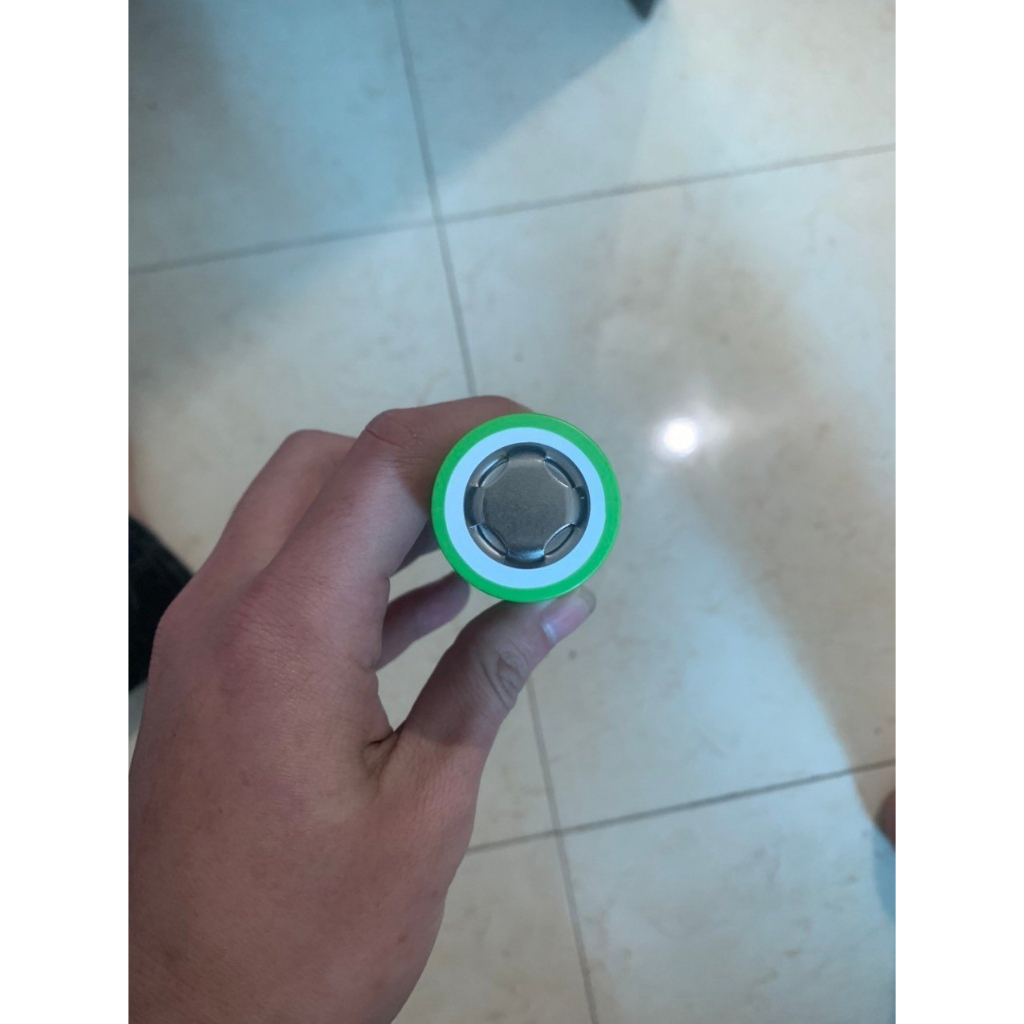 Pin lithium 32140 dung lượng 15Ah, nội trở dưới 2,2 miliom, pin vỏ sắt có sạc lại, tặng kèm khung nhựa