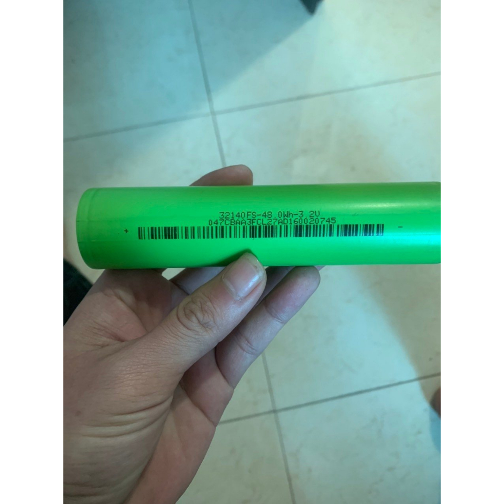 Pin lithium 32140 dung lượng 15Ah, nội trở dưới 2,2 miliom, pin vỏ sắt có sạc lại, tặng kèm khung nhựa