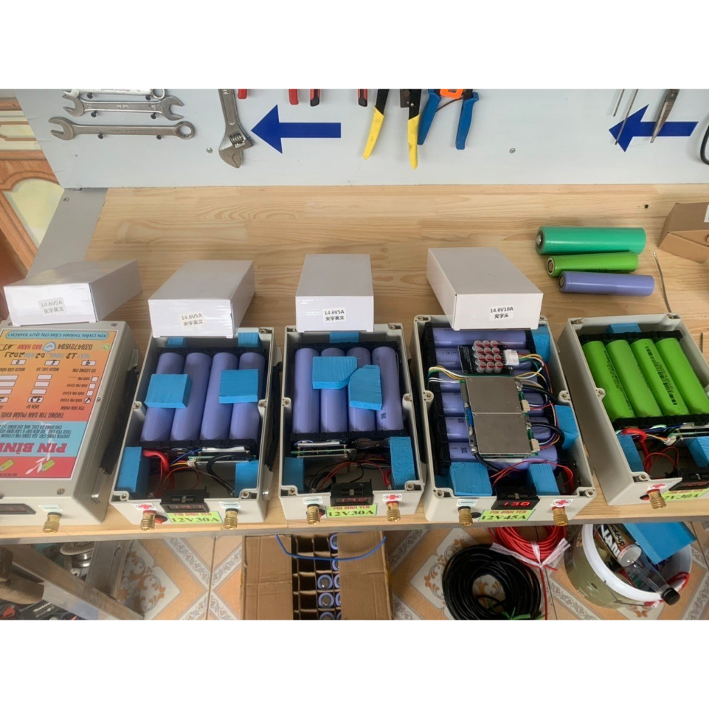 Bình acquy pin lithium 32140 điện áp 12v dung lượng 30A sử dụng ngang bình acquy nước 45A