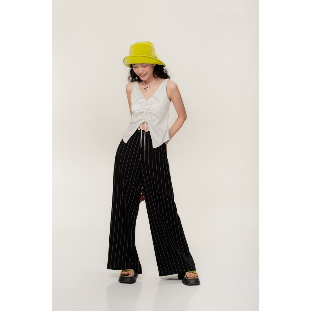 LIBÉ - Áo kiểu hai dây cổ chữ V cột nơ màu trắng