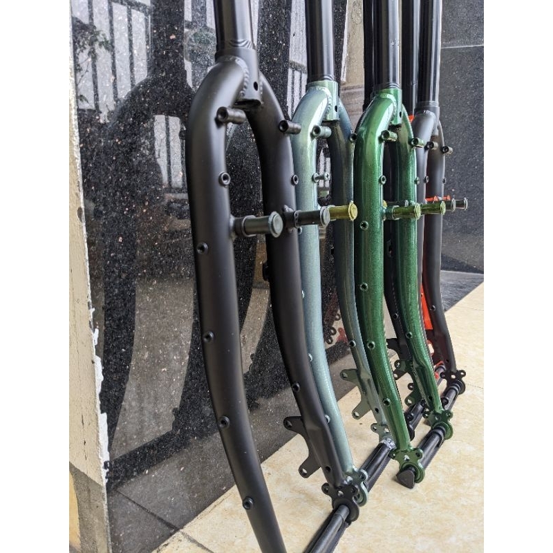 Phuộc thép touring bikepacking xe đạp đường trường 700c