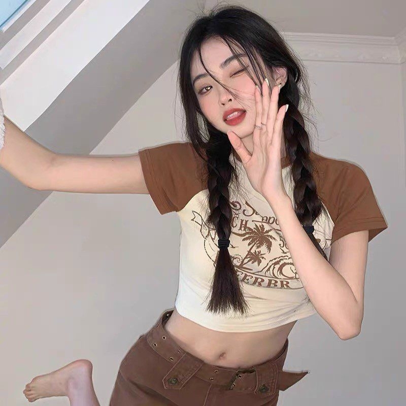 Áo Croptop Phối Màu Cổ Tròn In Hình