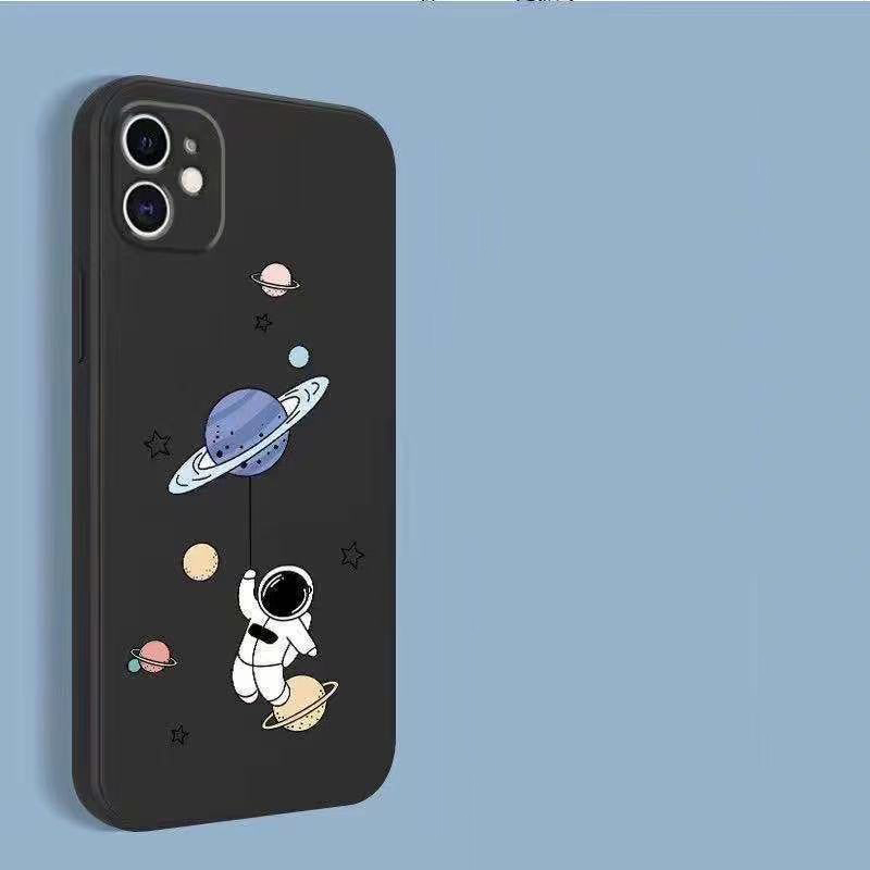 Ốp lưng Oppo Reno 8 4G, Reno 8 5G, Reno 8z, Reno 8T 5G silicon dẻo vuông bảo vệ cam Hành tinh đen trắng