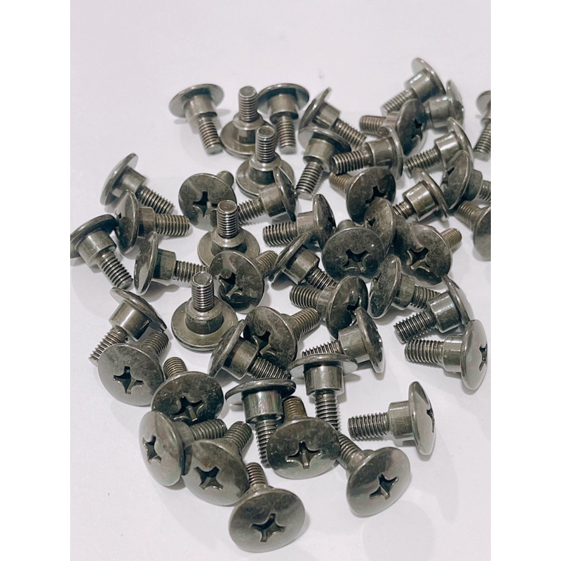 Ốc bulong 5li 5li15 có gờ màu rêu sử dụng vít 3ke, lắp thông dụng cho xe máy