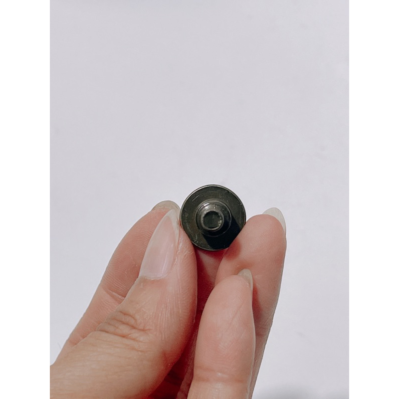 Ốc bulong 5li 5li15 có gờ màu rêu sử dụng vít 3ke, lắp thông dụng cho xe máy