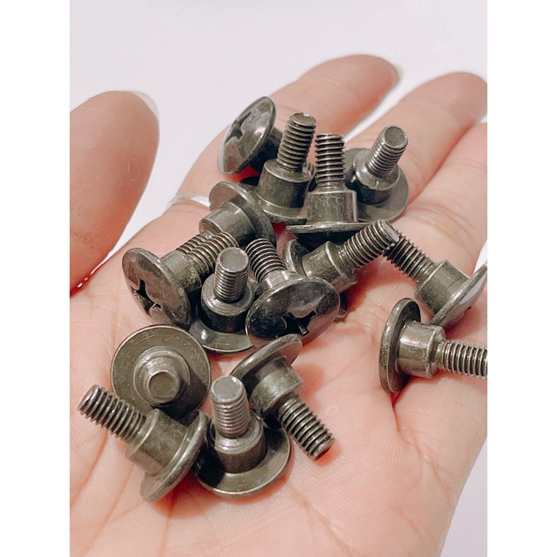 Ốc bulong 5li 5li15 có gờ màu rêu sử dụng vít 3ke, lắp thông dụng cho xe máy