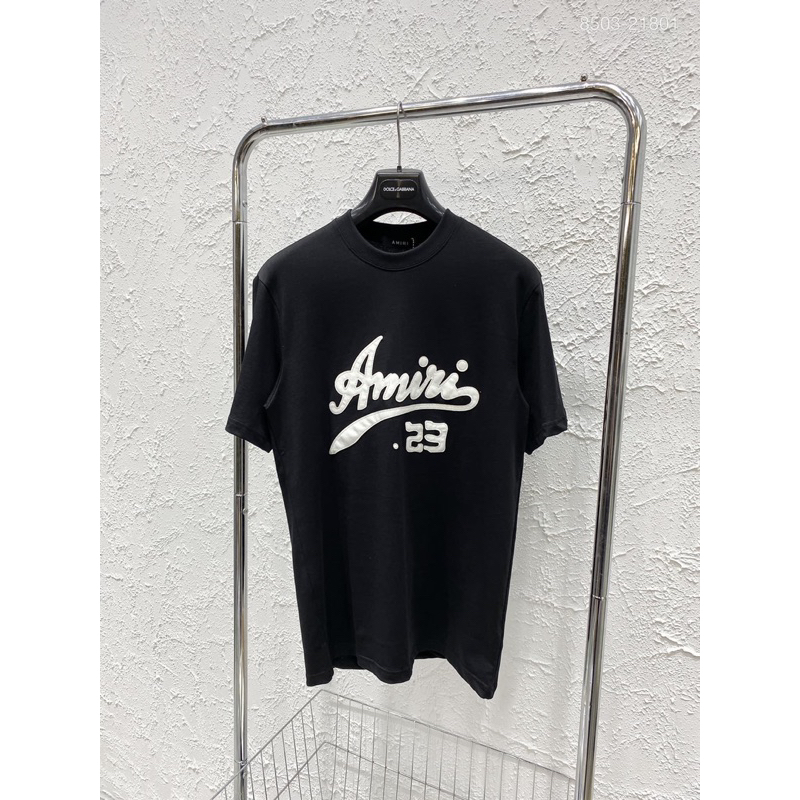 áo phông cổ tròn hoạ tiết chữ trước ngực mới