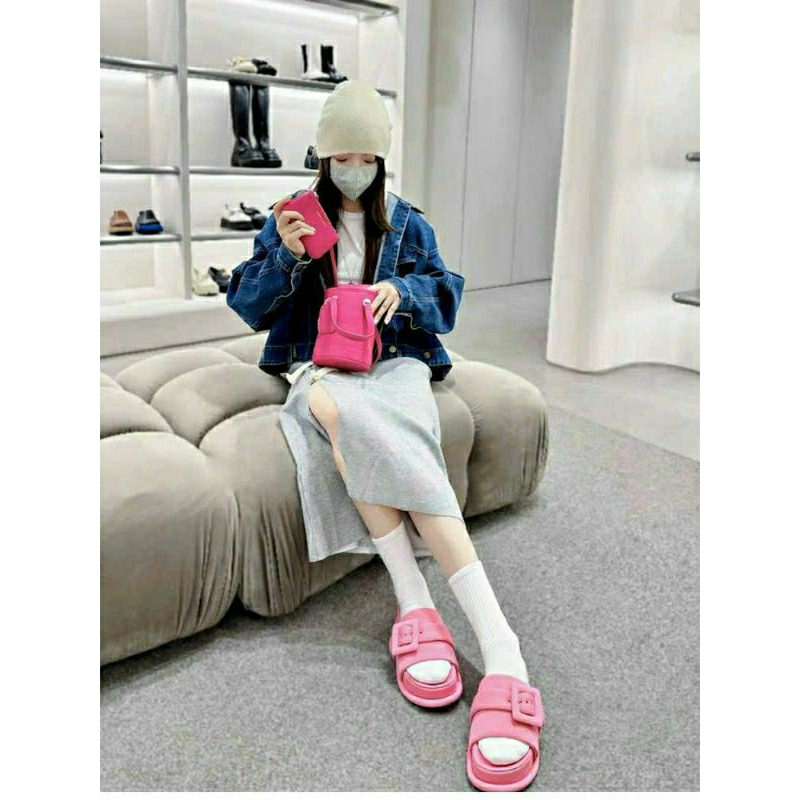 Dép cnk bánh mì vải độn đế quai khuy đen hồng dạ tweed