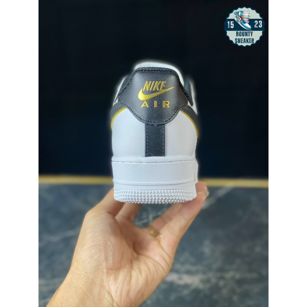 Giày Thể Thao Nike Air Force 1 LV8