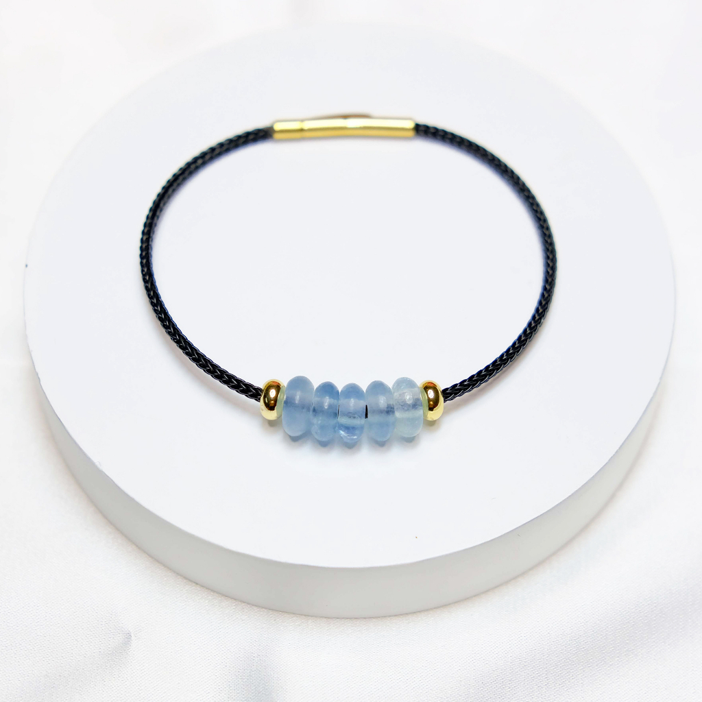 Vòng tay phong thuỷ ngũ điếu aqua màu xanh hợp mệnh thuỷ và mộc UPCARA