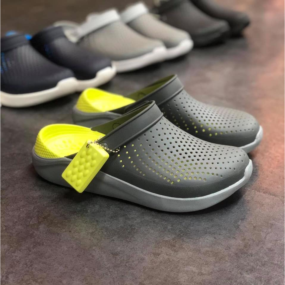 Dép sục nhựa bít đầu liter màu đen đỏ không hôi chân , êm  mềm, bám sàn , dành cho nam nữ