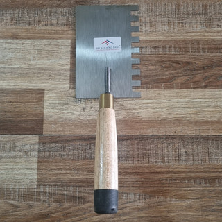 Bay ốp lát răng cưa lưỡi thép kích thước 12x28cm, bay răng cưa Hồng Bàng.