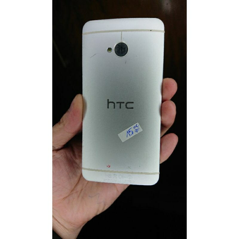Điện thoại HTC one M7