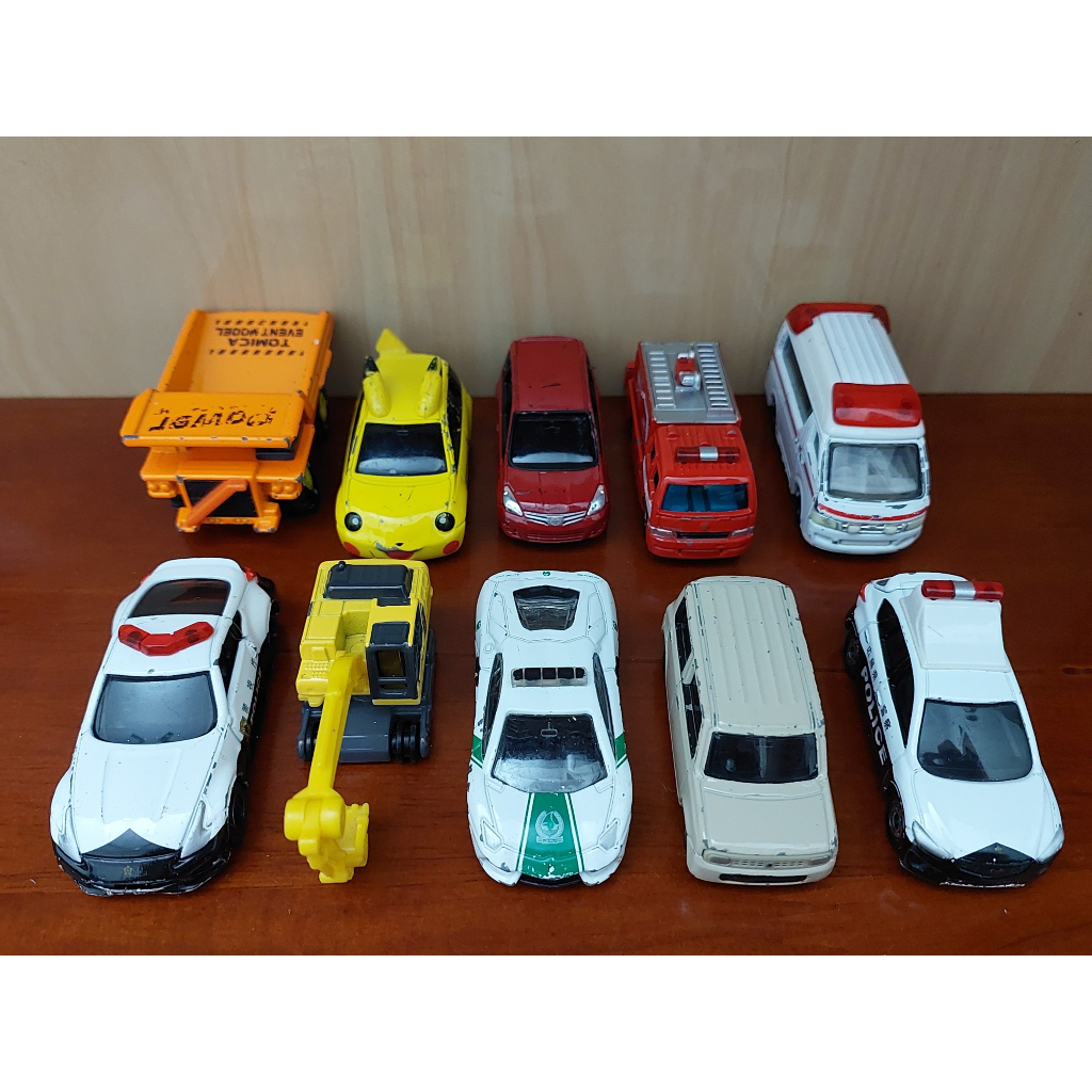 Xe mô hình Tomica made in Vietnam cũ - 3