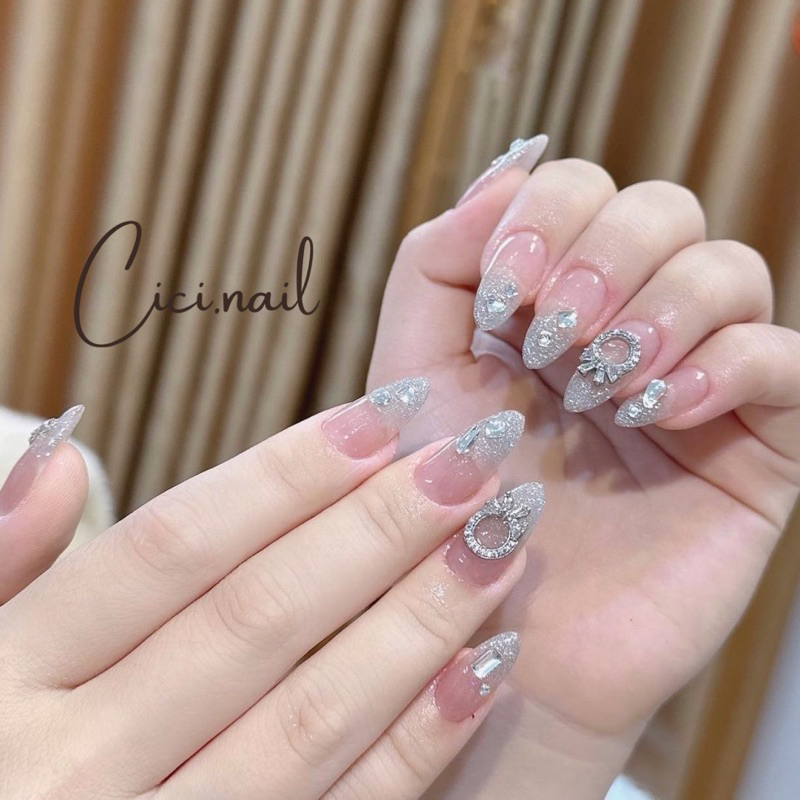 Móng Úp Thiết Kế Đính Đá Form Tròn Nhọn Charm Nơ Bạc Cici.nails