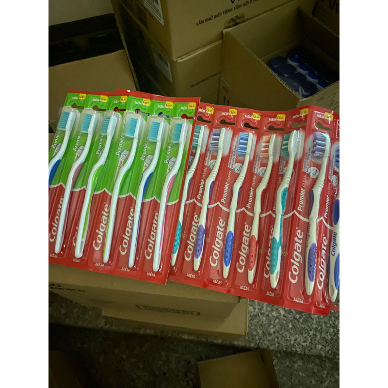 combo 12 cây bàn chải đánh răng Colgate Premier Clean