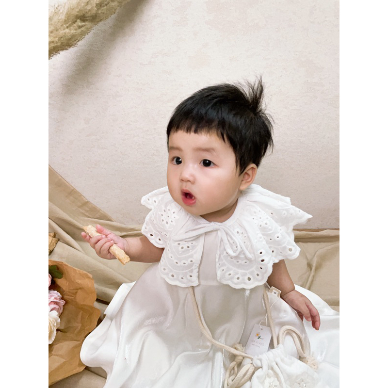 Yếm thô thêu đẹp xịn em bé gái