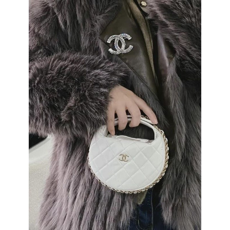 Túi chà neeo dáng bầu bản đẹp da sần full hộp chuẩn sịn