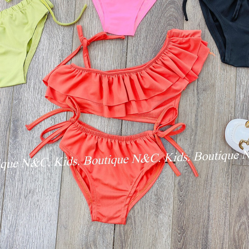 Bikini tam giác 2 chi tiết