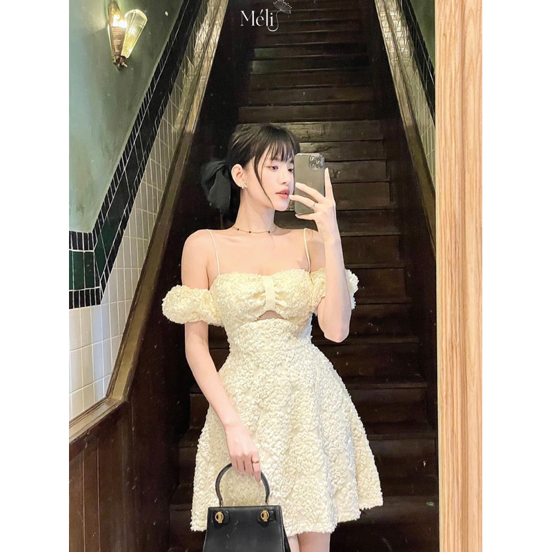 (Bán sỉ) ĐẦM NUDE REN HOA RỚT TAY PHỒNG KHOÉT NGỰC CHÂN BÈO