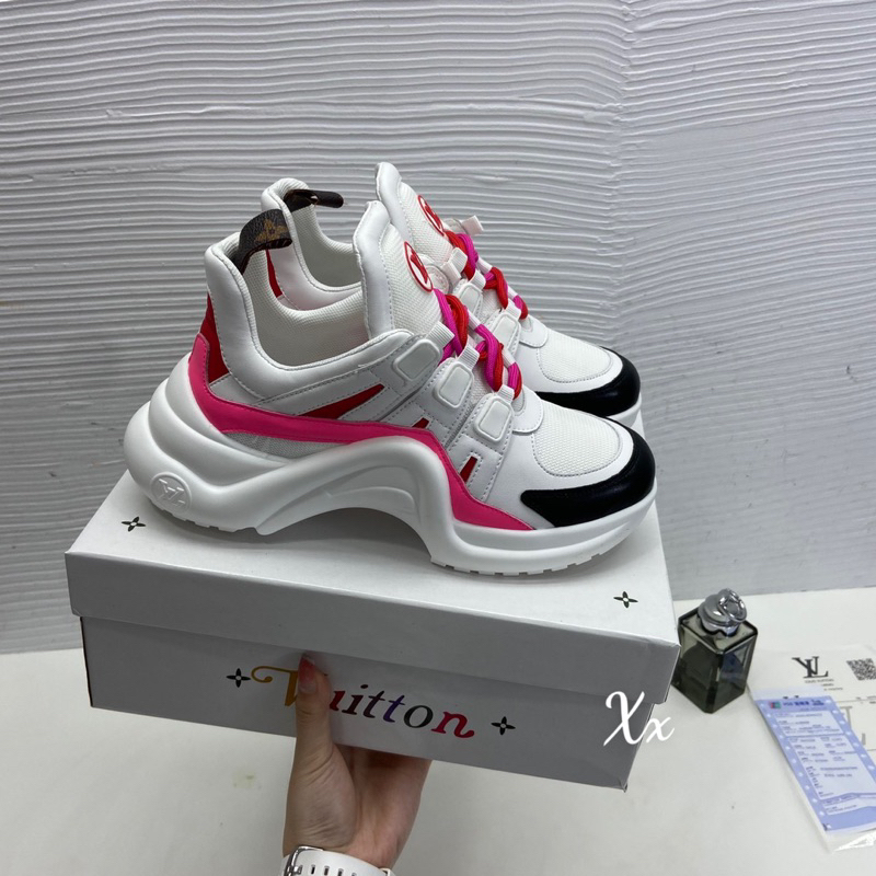 giày thể thao chất cực đẹp, e về màu hồng baby. hàng fullbox