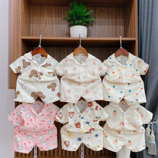 Bộ pijama cộc tay cho bé in hình dễ thương
