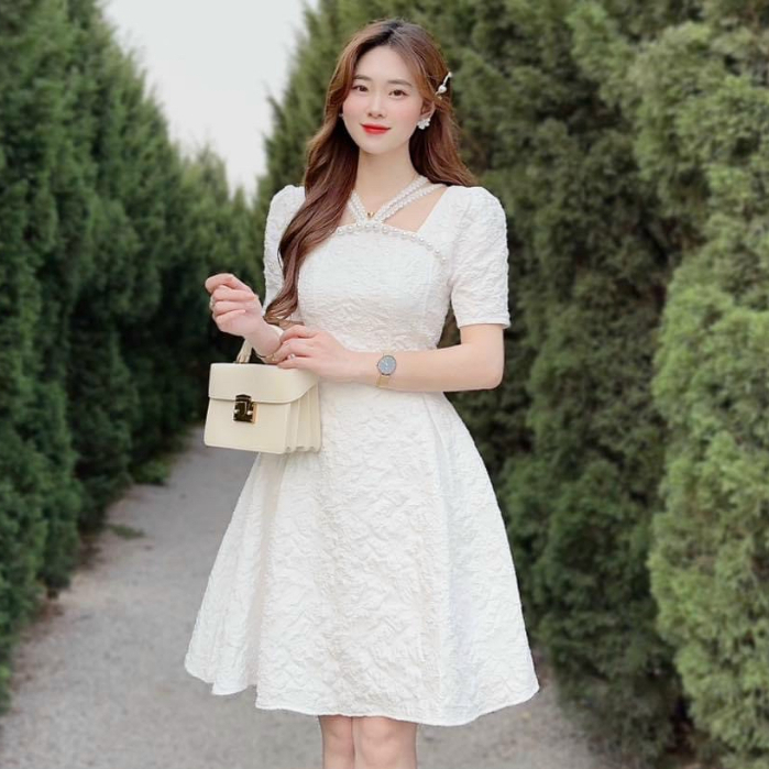 Đầm thun gấm công chúa đính cườm ngắn tay dáng xòe sang chảnh, dễ thương