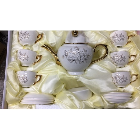 Bộ ấm chén sứ trắng hoa viền vàng kèm đĩa kê 317-2