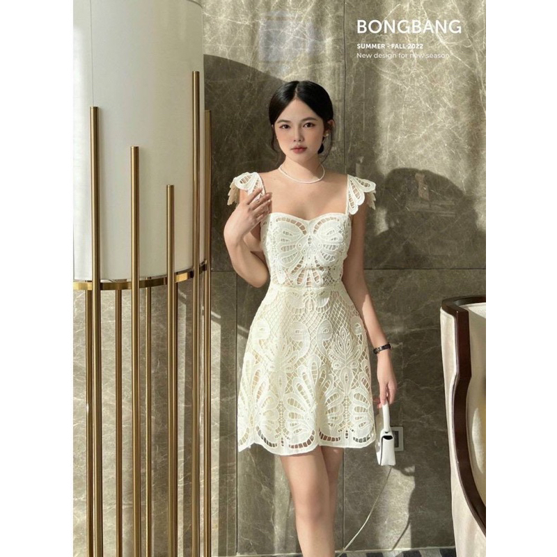 Đầm ren bướm tay cánh tiên