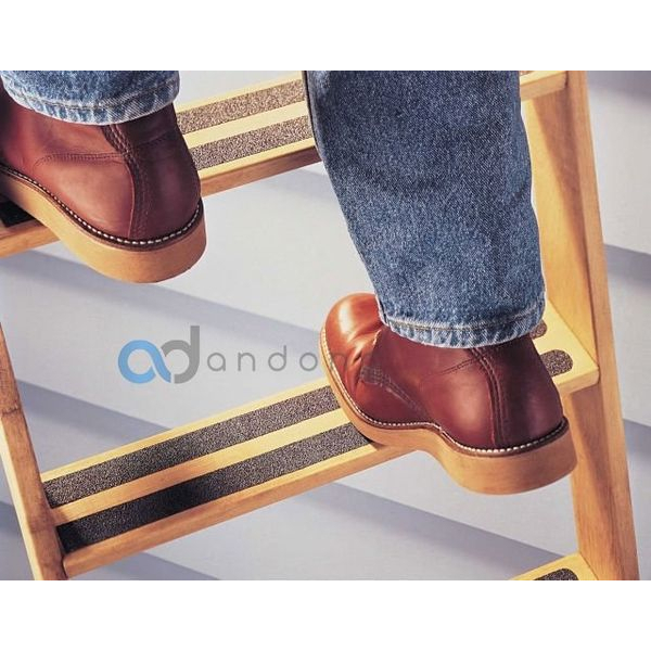 1 Cuộn Băng Keo Chống Trượt 3M 610 Safety-Walk Màu Đen (50mmx18m)