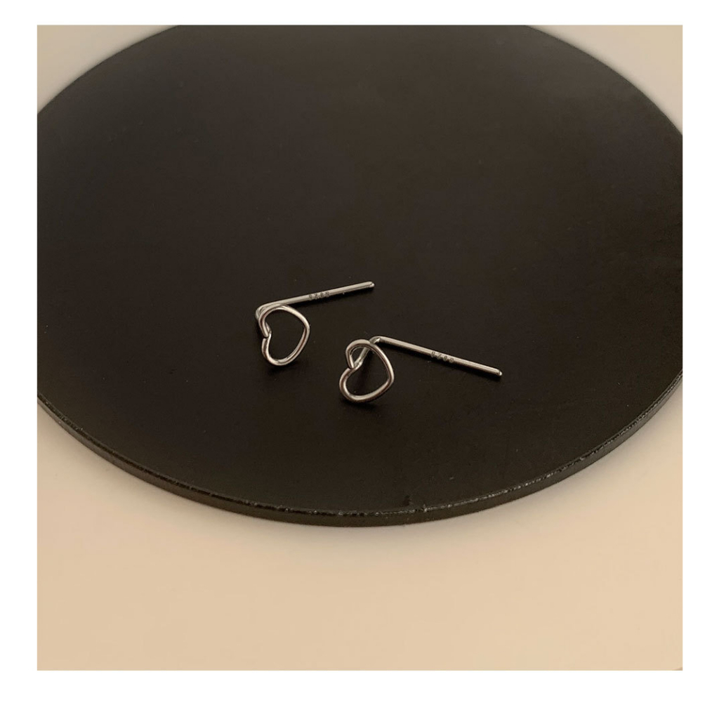 Bông tai nữ sát tai mạ bạc hình trái tim đơn giản đẹp hợp kim titan cao cấp phong cách Hàn Quốc Boho