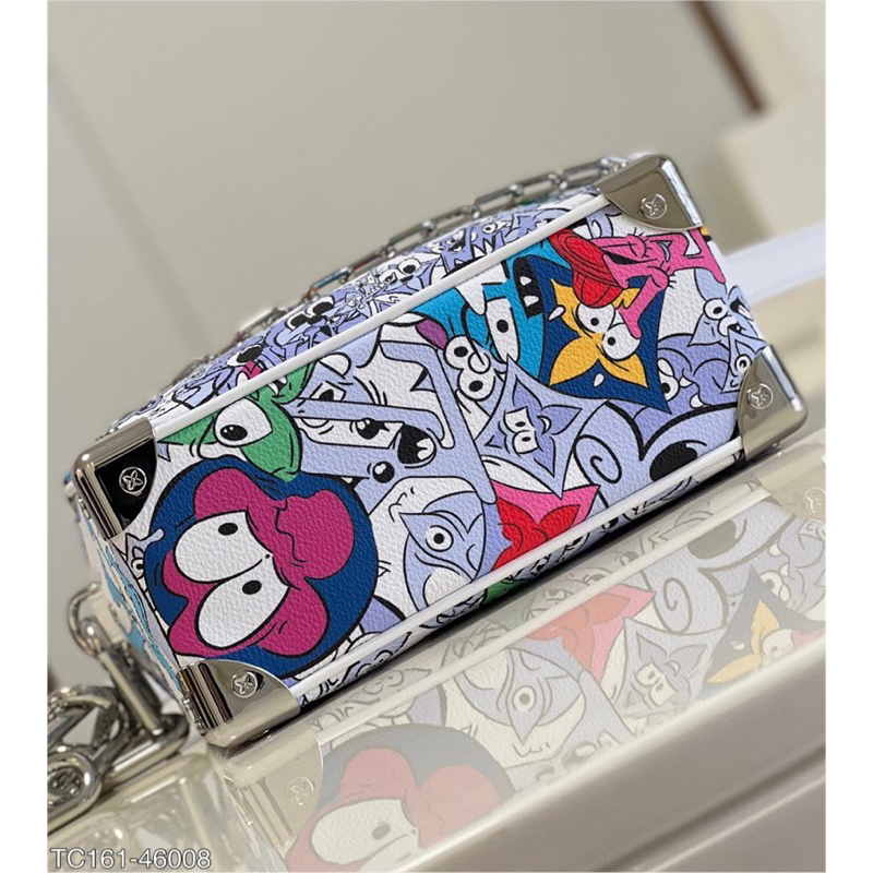 Túi chéo hộp bắt mắt với hoạ tiết hình và qoai xích sắt kiểu mới của năm