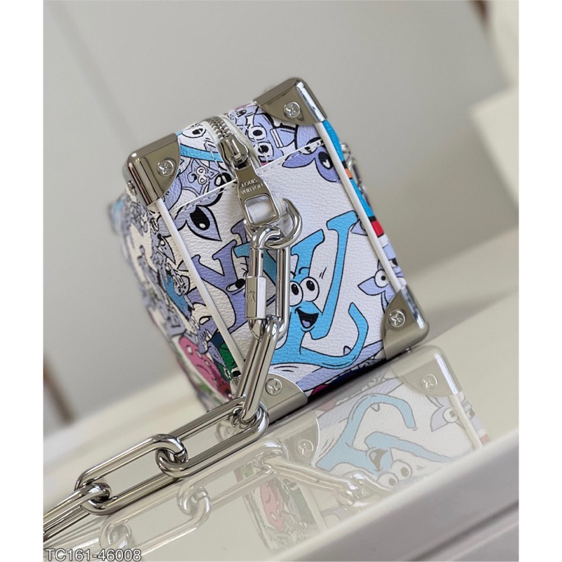 Túi chéo hộp bắt mắt với hoạ tiết hình và qoai xích sắt kiểu mới của năm