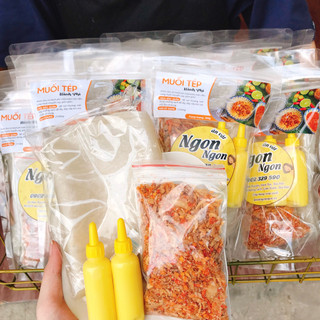 Bánh tráng phơi sương + muối tép hành phi, bơ