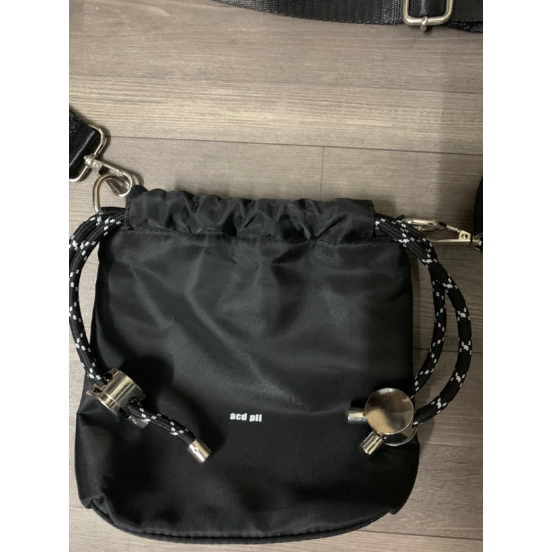 Pass túi đeo chéo