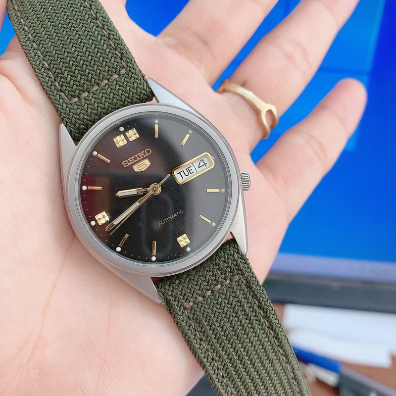 Đồng hồ nam si hiệu Seiko 5 cơ tự động, dây dù