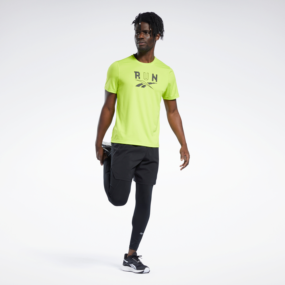 Reebok RUNNING Áo thun Chạy bộ Nam Essentials Ss Graphic Tee Màu vàng GR9244