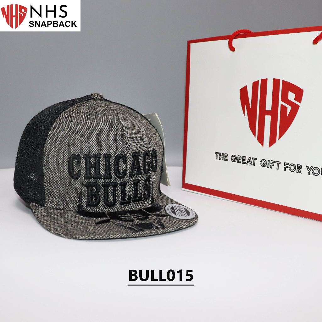 Nón NHS Snapback Bulls xám lưỡi chữ chicago lưới đen BULL015