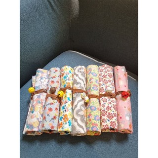 Penroll (túi cuộn đựng bút, cọ trang điểm kèm ví)