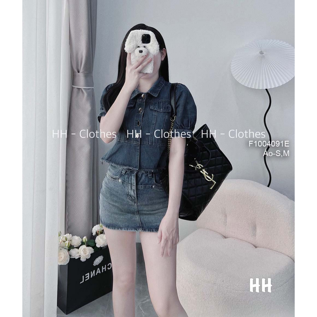 Áo sơ mi jean phối viền tua rua gắn mác chữ tay ngắn