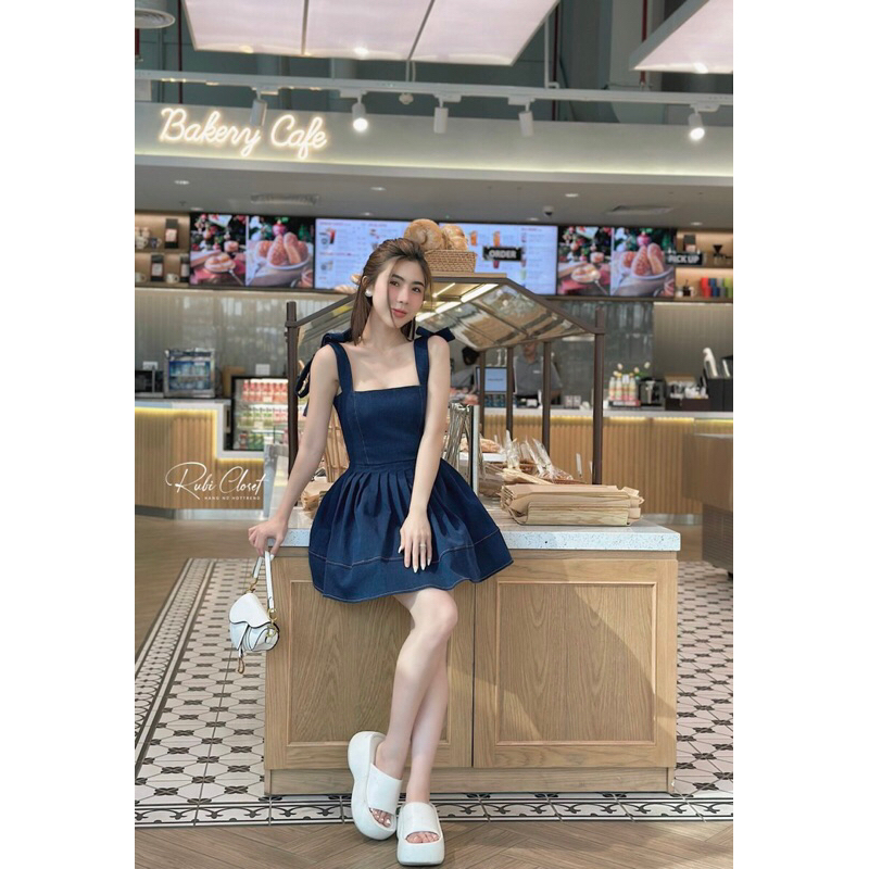 VÁY JEAN HAI DÂY BẢN TO XẾP LI EO NƠ VAI HÀNG LOẠI 1