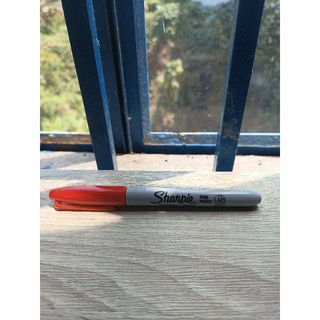 01 BÚT SHARPIE FINE POINT PERMANENT MARKER (Blue, Red, Black)
