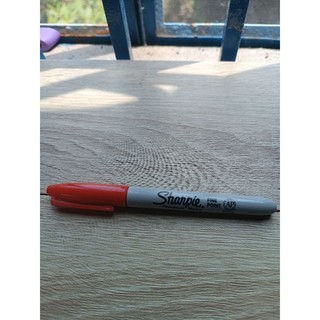 01 BÚT SHARPIE FINE POINT PERMANENT MARKER (Blue, Red, Black)