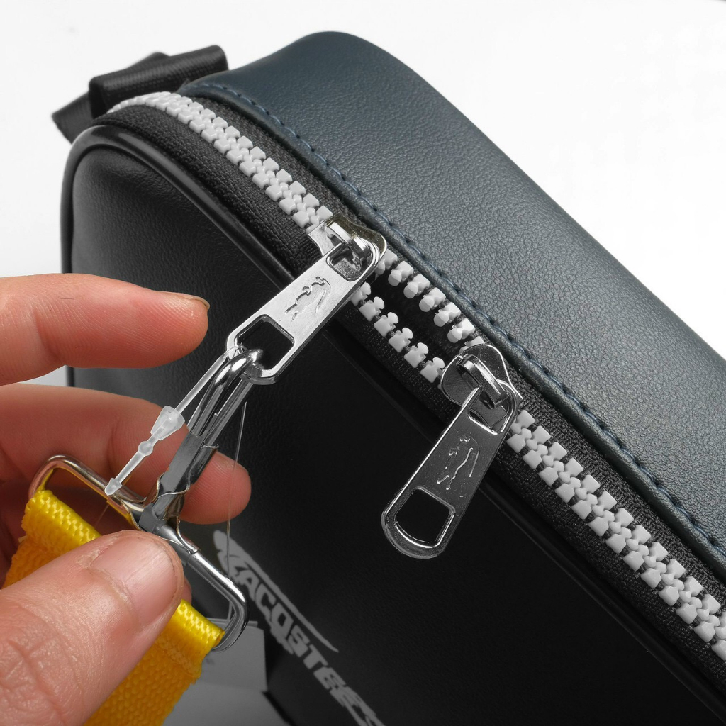 Túi đeo chéo LACOSTE LOGO FULL HỘP ĐỰNG KÈM .Size 23cm x 17cm x 6cm