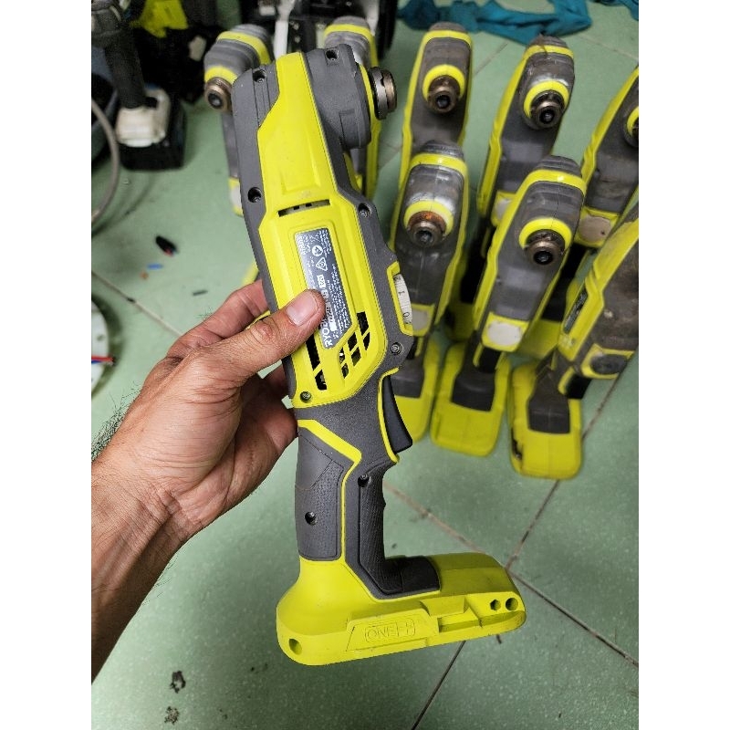 Thân máy cắt rung ryobi 18v R18MT3