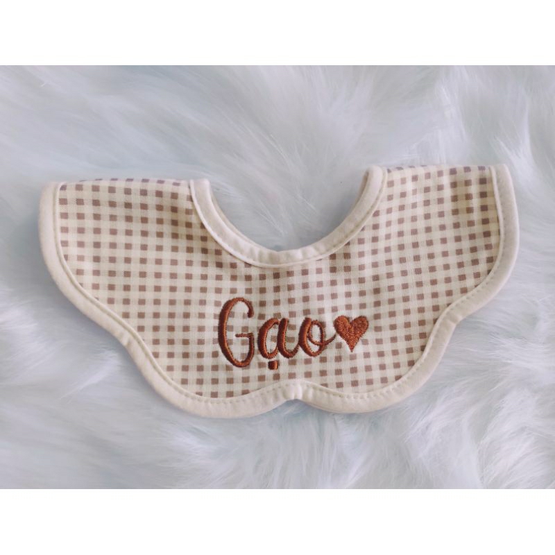 Yếm bé trai bé gái thêu tên theo yêu cầu, inbox chọn icon hình hoặc theo hình của khách.